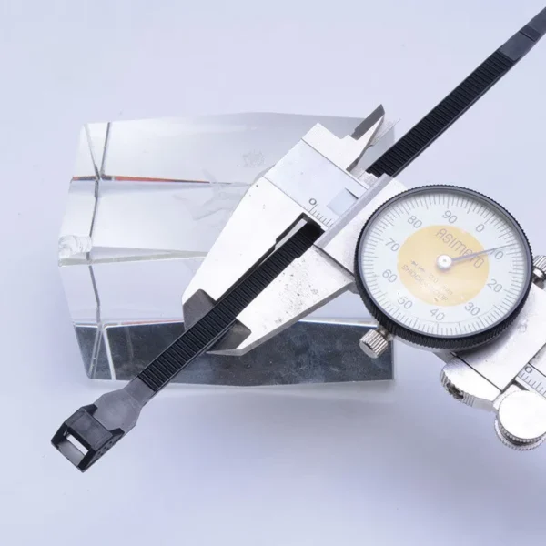 Double locking cable tie measured with caliper