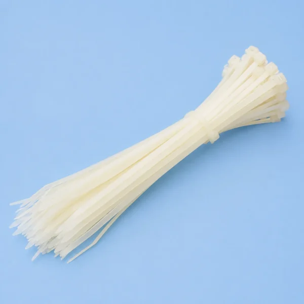 Bundle of heat stabilized nylon cable ties